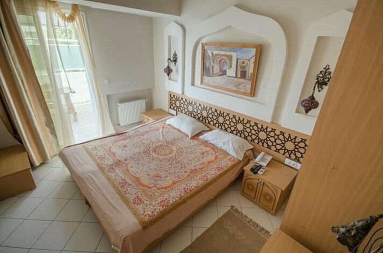 Saheb Ettabaa Tunis Hotel Екстериор снимка